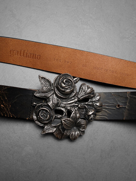John Galliano 黒 レザーベルト メタル装飾付き il_1080xN.4472430344_7eqr.jpg