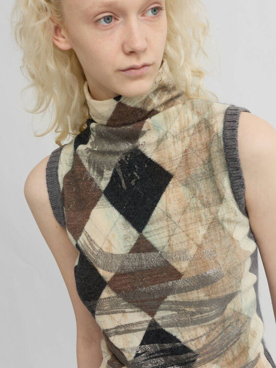 Gazebo Knitted Turtleneck Vest 