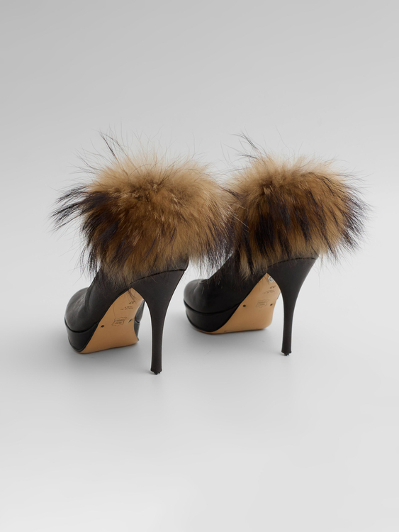 Brown Leather Fur-Trimmed Pumps  