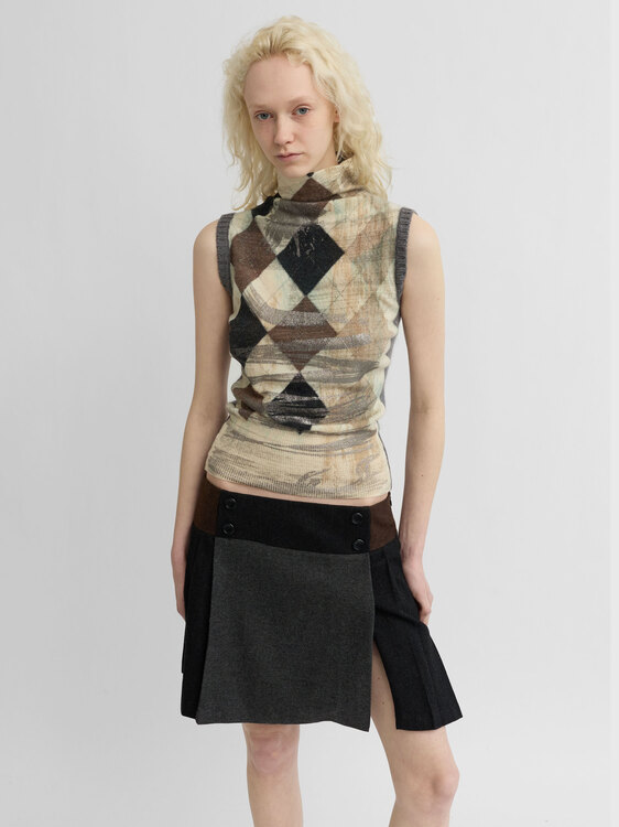 Gazebo Knitted Turtleneck Vest 