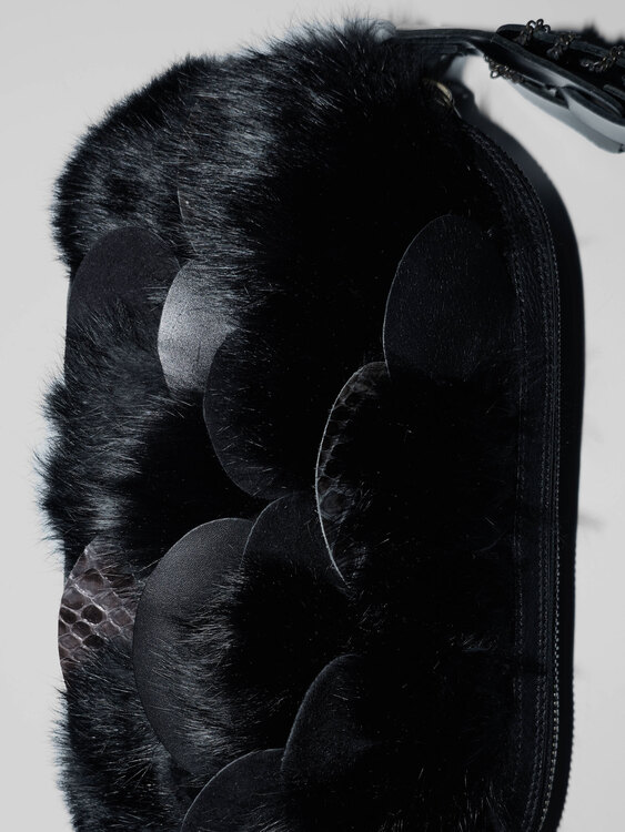 Extē Leather And Fur Handbag 
