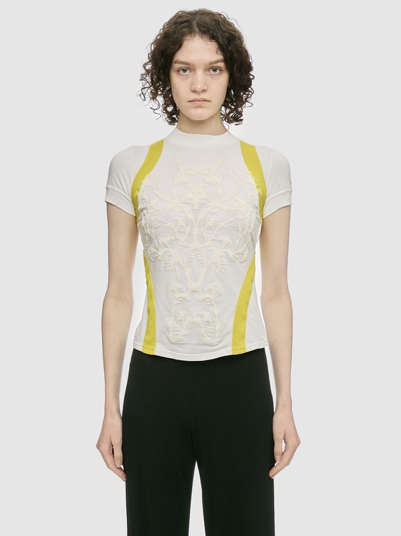 Extē Embellished T-Shirt 