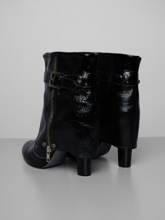 Extē Leather Ankle Boots 