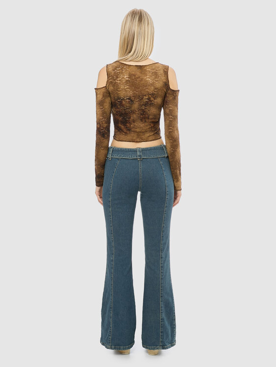 Light Wash Flared Jeans 