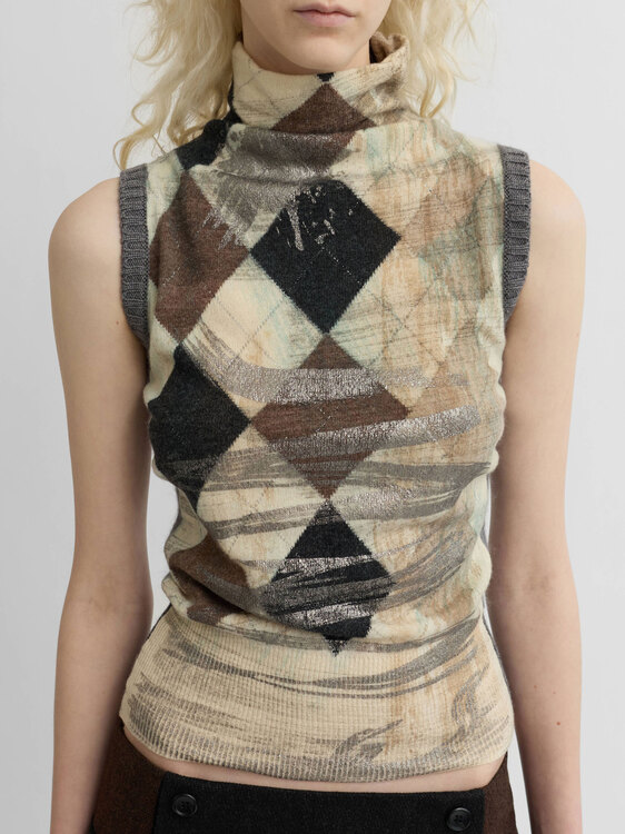 Gazebo Knitted Turtleneck Vest 